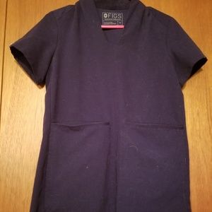 Banepa oversized pocket scrub top